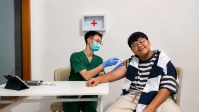 Etana gencarkan vaksinasi Hepatitis A di kampus kesehatan, salurkan 375 dosis vaksin bagi sivitas akademika UGM sambut Hari Hepatitis Sedunia 2026.